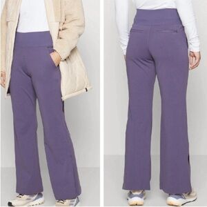 NWOT Athleta Women's Venice Flare Wide Leg Nightfall Purple Pants size L